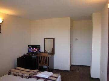 Фото номера Двухместный номер с 1 кроватью и балконом Отель Family Hotel Diana г. Lyaskovo 4