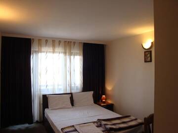 Фото номера Двухместный номер с 1 кроватью и балконом Отель Family Hotel Diana г. Lyaskovo 5