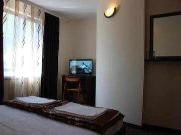 Фото номера Двухместный номер с 1 кроватью Отель Family Hotel Diana г. Lyaskovo 4