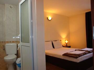 Фото номера Двухместный номер с 1 кроватью Отель Family Hotel Diana г. Lyaskovo 2