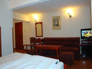 Фото номера Номер-студио с террасой Отель Family Hotel Diana г. Lyaskovo 5